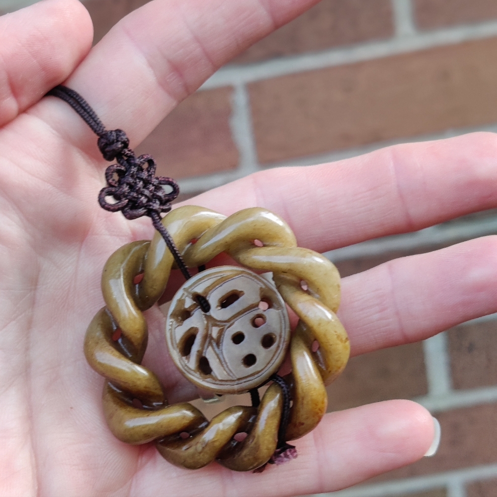 Antique Jade Necklace - Picture 6 of 6